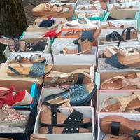 Stock di scarpe 250 paia circa