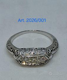 Anello Trilogy in oro bianco 9 kt inizi '900