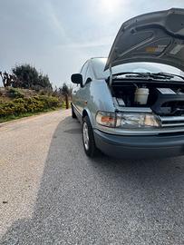 TOYOTA PREVIA