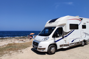 Camper semintegrale Frankia