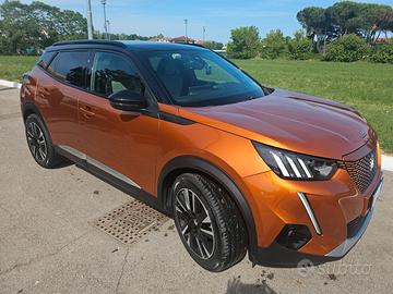 Peugeot 2008 Pari al nuovo