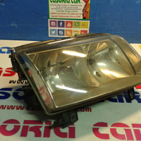 FARO ANTERIORE DESTRO VOLKSWAGEN Polo 4a Serie (01