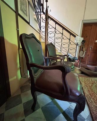Seggioloni barocchi in noce