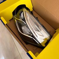 Fanale sinistro anteriore renault clio 2016 NUOVO