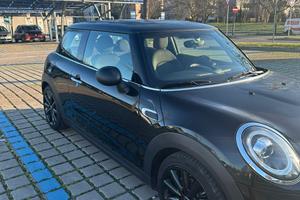 Mini 3p 1.5 Boost 102 cv pacch. Luci led