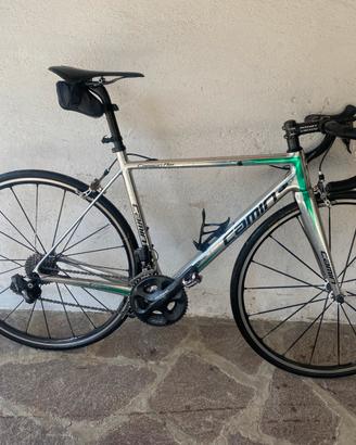 Bici da corsa camin in carbonio ultega