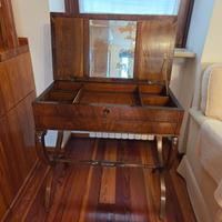 tavolino antiquariato 