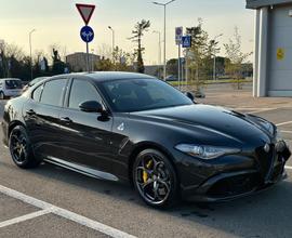 Alfa Romeo Giulia 2.9 T V6 AT8 Quadrifoglio
