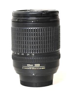 NIKON AF-S 18-135mm