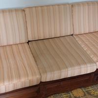 divano letto  piu due poltrone