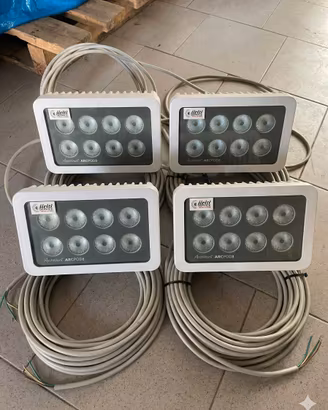4 x Lampade LED da esterno RGB ArchWork ARCPOD8