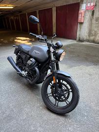 Moto Guzzi V7 - 2000
