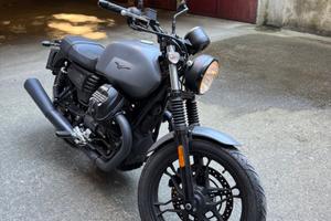 Moto Guzzi V7 - 2000