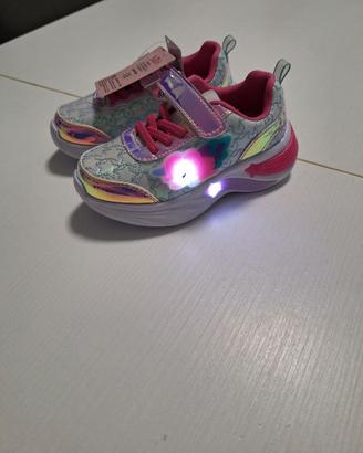 Scarpe bambina nuove numero 27 con luci
