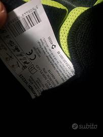 tuta da sci ragazza e casco