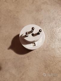 Adattatore universale spina svizzera