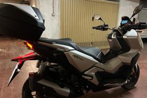 Honda Adv 350