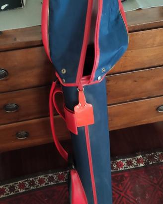 borsa da golf con 2 mazze ed accessori 