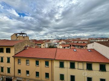 3 LOCALI A LIVORNO