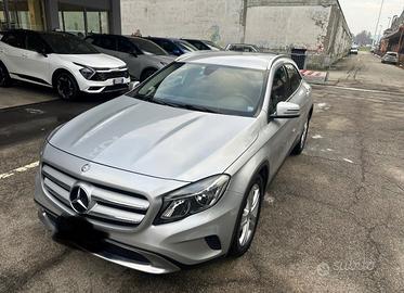 MERCEDES GLA 180d