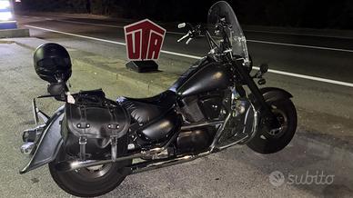 Suzuki Intruder 1500 LC