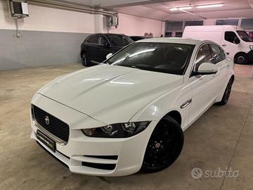 JAGUAR XE 2.0 D 180 CV aut. Pure