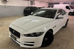 JAGUAR XE 2.0 D 180 CV aut. Pure