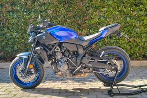 YAMAHA MT07 2025