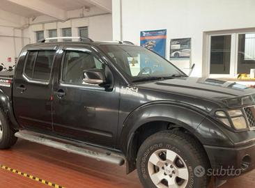NISSAN NAVARA - PICK UP - 4X4 - GANCIO TRAINO