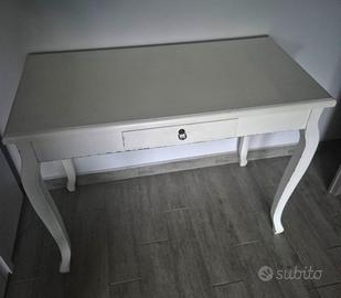 Scrivania bianca modello shabby