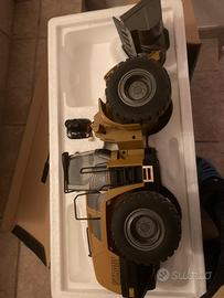 Escavatore rc huina