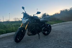 Yamaha FZ8 - 2011