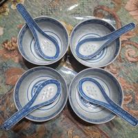 4 Ciotole in ceramica 