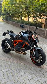 Ktm 1290 super duke R