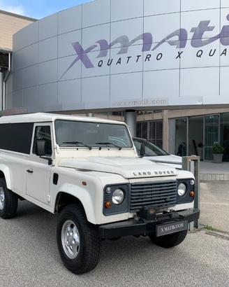 LAND ROVER Defender 110 2.4 TD4 Hard Top 3 pt. P