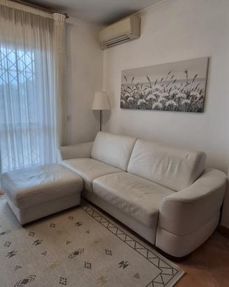 Divano letto matrimoniale in pelle 