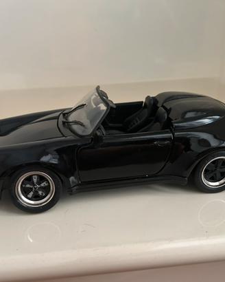 Maisto Porsche 911 Speedmaster (1989) 1/18