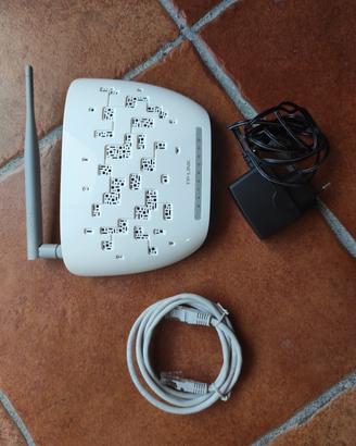 TP-LINK ADSL2+ MODEM ROUTER WIRELESS  TD-W8951ND