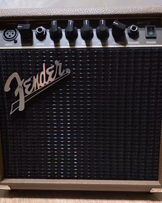 Amplificatore FENDER Acoustasonic 15