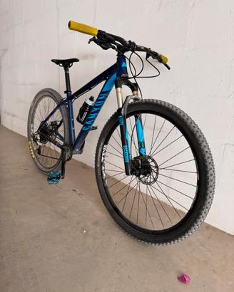 Mtb front Canyon 29” tg M
