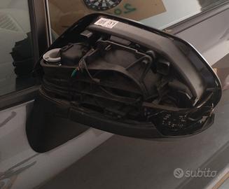 specchietto sinistro toyota corolla turing sport 