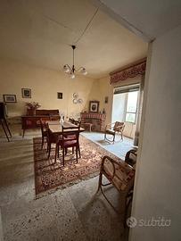 Casa indipendente a Laconi