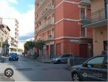 Via san domenico 2 vani + acc. uso investimento