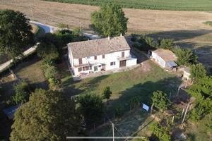 Casolare bifamiliare divino amore