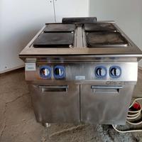 Cucina Electrolux 4 piastre – Professionale 380V