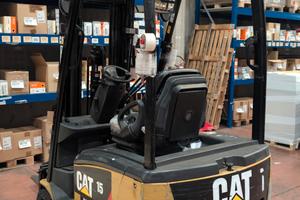 carrello elevatore frontale muletto caterpillar 