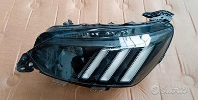 Faro anteriore sinistro Peugeot 208