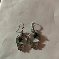 Orecchini luccicanti con farfalla e cuoricino