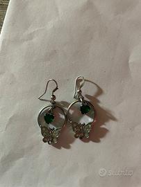 Orecchini luccicanti con farfalla e cuoricino