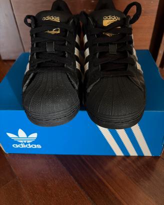 Adidas superstar